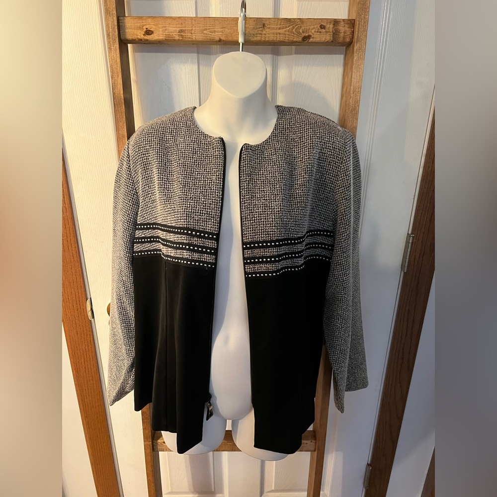 Dress Barn Black and Gray Blazer size 16W